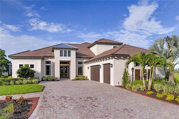 LEGACY ESTATES AT ESPLANADE ON PALMER RANCH