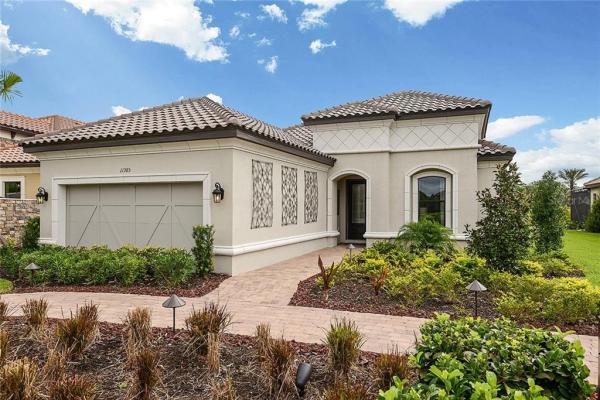 STARKEY RANCH - ESPLANADE