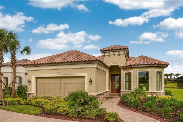 STARKEY RANCH - ESPLANADE