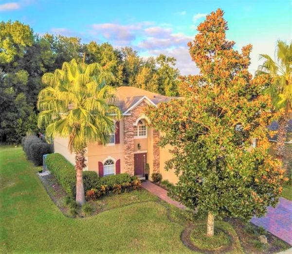 MALLORY SQUARE PH 01