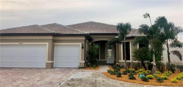 ISLANDWALK AT THE WEST VILLAGES