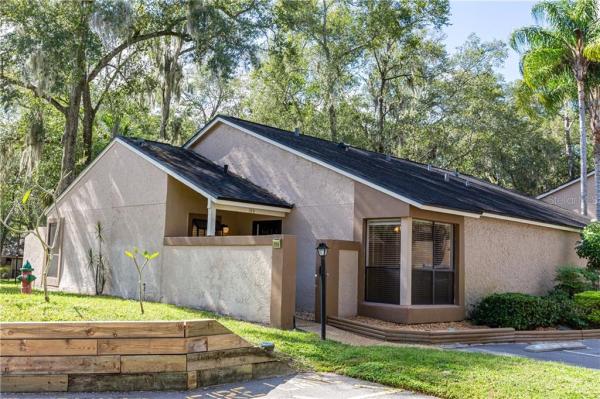 VILLAGE TWNHMS A CONDO