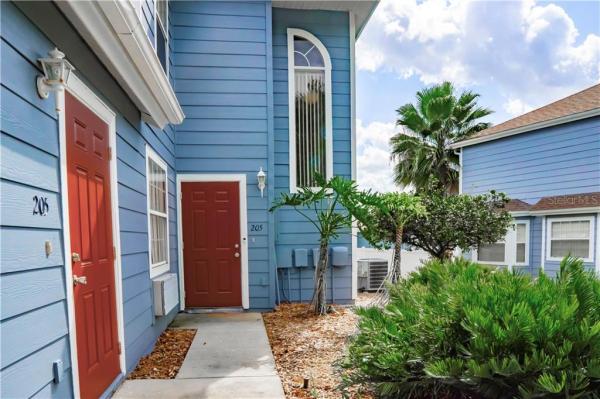 ISLAND CLUB WEST PH 01