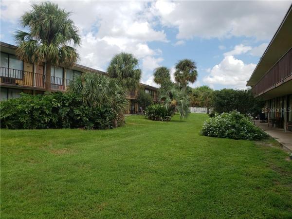 SANDLAKE COURTYARDS CONDO 5901/3515