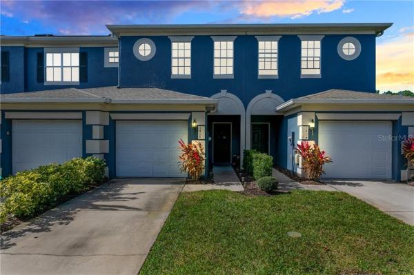 VICTORIA PINES CONDO