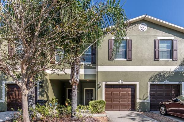 LAKE BRANDON TWNHMS 114-A