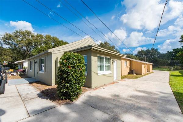 MUNDAYS ADD TO FOUR PINES