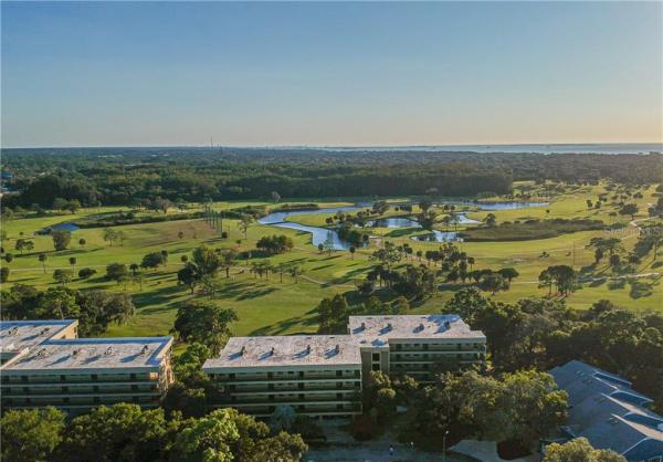 GREEN DOLPHIN PARK MID-RISE CONDO