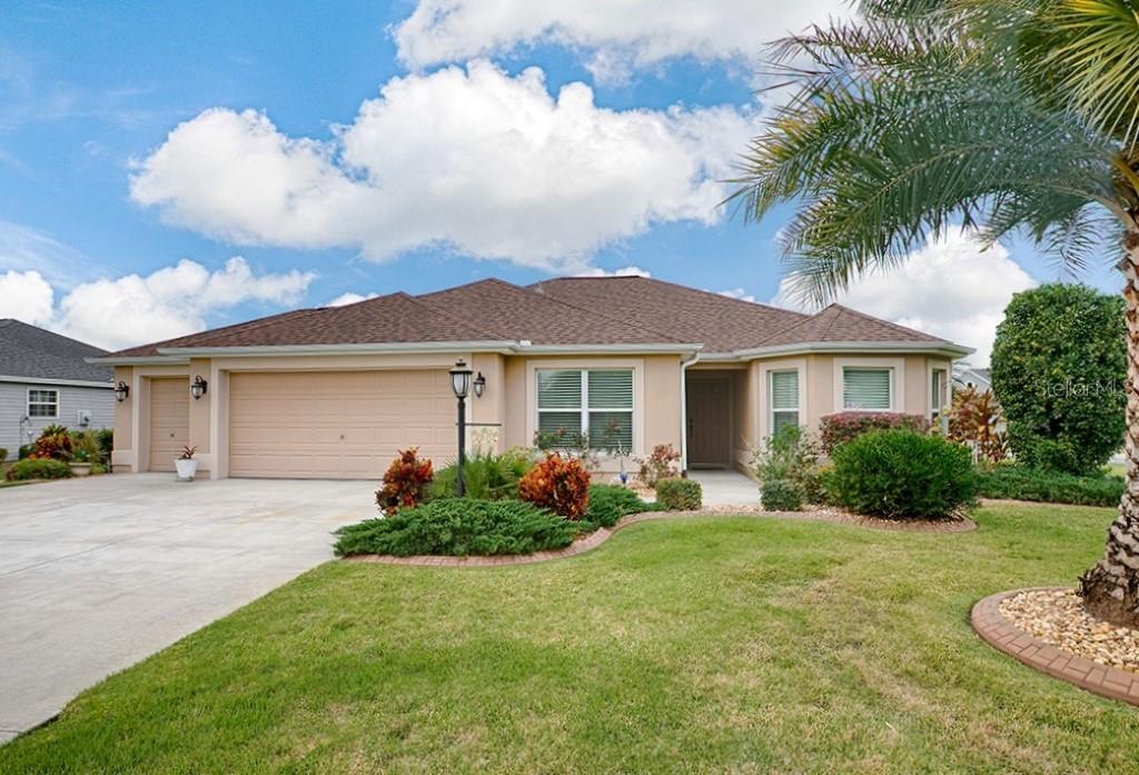 THE VILLAGES - фото