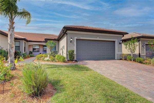 ISLANDWALK AT THE WEST VILLAGES