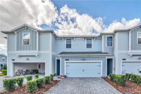 TERRACES AT STOREY LAKE CONDO #