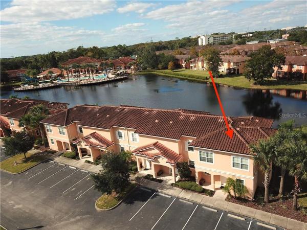 REGAL OAKS AT OLD TOWN