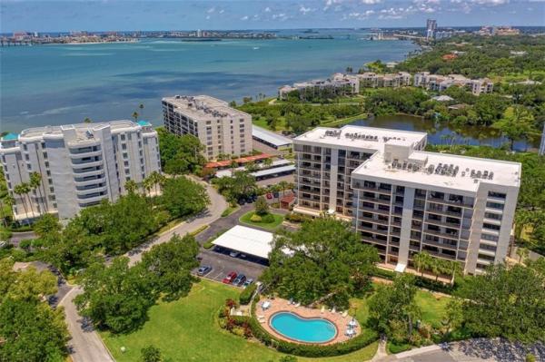 BELLEVIEW BILTMORE VILLAS OAKS