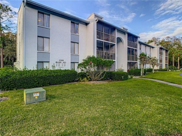 PINE RIDGE AT LAKE TARPON VILLAGE