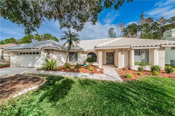 LAKESHORE VILLAGE AT WOODFIELD