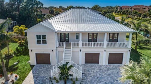 SUNSET HILLS COUNTRY CLUB