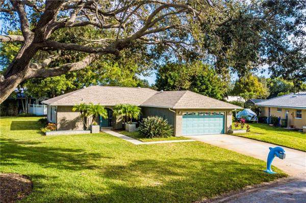 VILLAGE GREEN OF BRADENTON