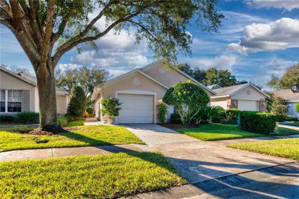 MOUNT DORA COUNTRY CLUB MOUNT DORA PH 02-1