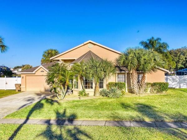 STRAFFORD PARK PH 01