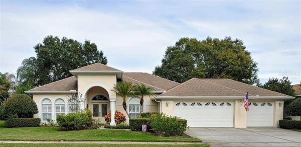 EPPING FOREST AT LAKE BERNADETTE