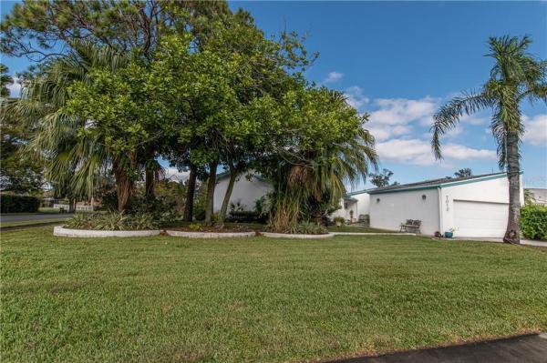 SEMINOLE LAKE GOLF & COUNTRY CLUB