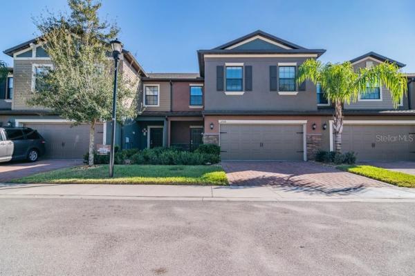 HIDDEN OAKS TOWNHOMES