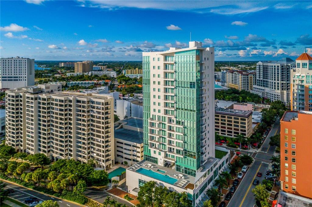 THE JEWEL - фото