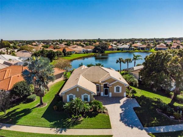 THE LAKES OF JACARANDA