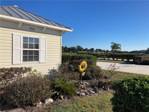 FLORIDA GRANDE MOTOR COACH RESIDENCE