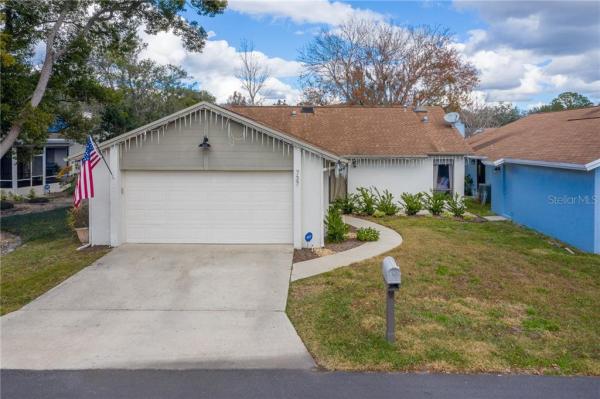 WEDGEWOOD TENNIS VILLAS