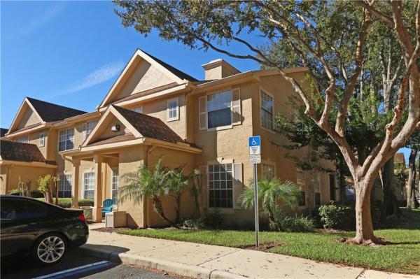 CRESCENT PLACE AT LAKE LOTUS CONDO