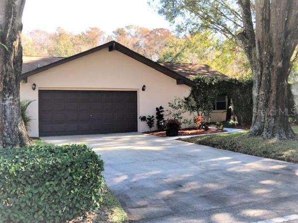 LAKE PADGETT ESTATES