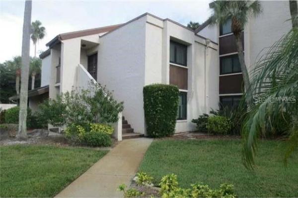 CHATEAU BELLEAIR CONDO