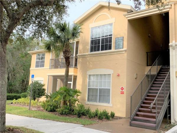 OXFORD PLACE AT TAMPA PALMS A