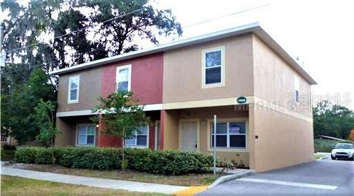 HAMNERS W E TOWERING PINES