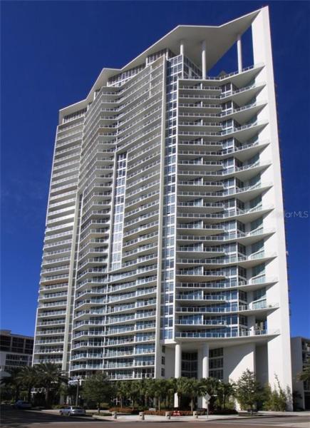 SIGNATURE PLACE CONDO