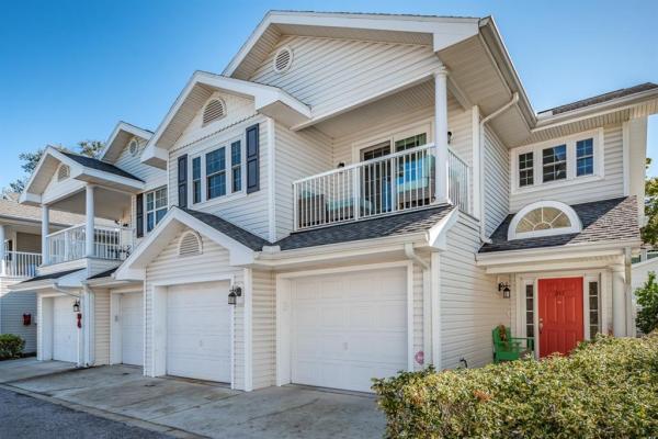 WELLINGTON PLACE TOWNHOUSE COMMUNITY