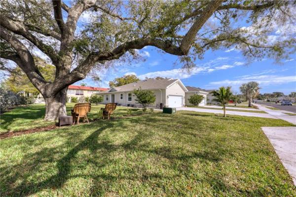 HIGHLAND PARK VILLAS