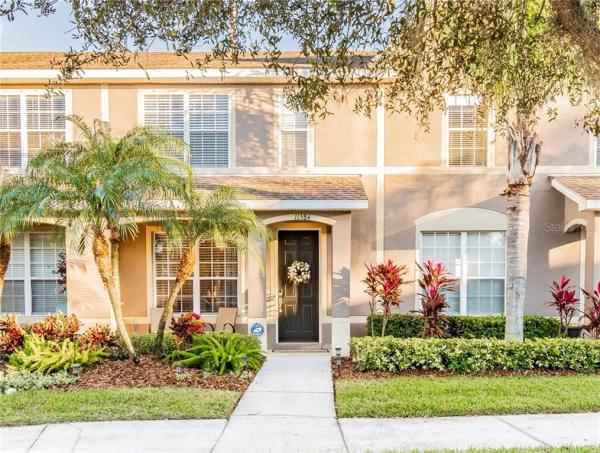 TOWNHOMES OF BAY PORT COLONY