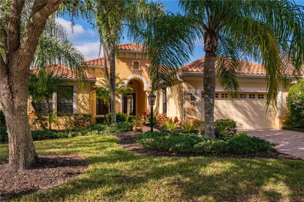 LAKEWOOD RANCH COUNTRY CLUB VILLAGE EE 2A-2E