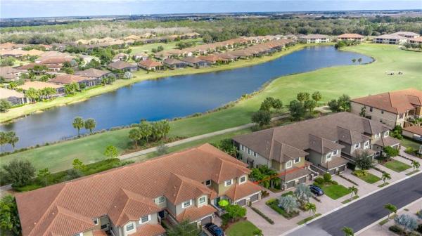 ESPLANADE AT LAKEWOOD RANCH
