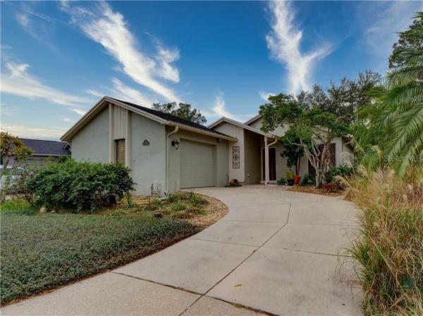 WEDGEWOOD TENNIS VILLAS