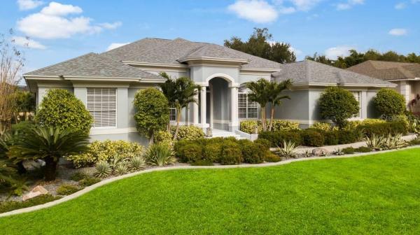 CRESCENT HILLS CHRISTINA