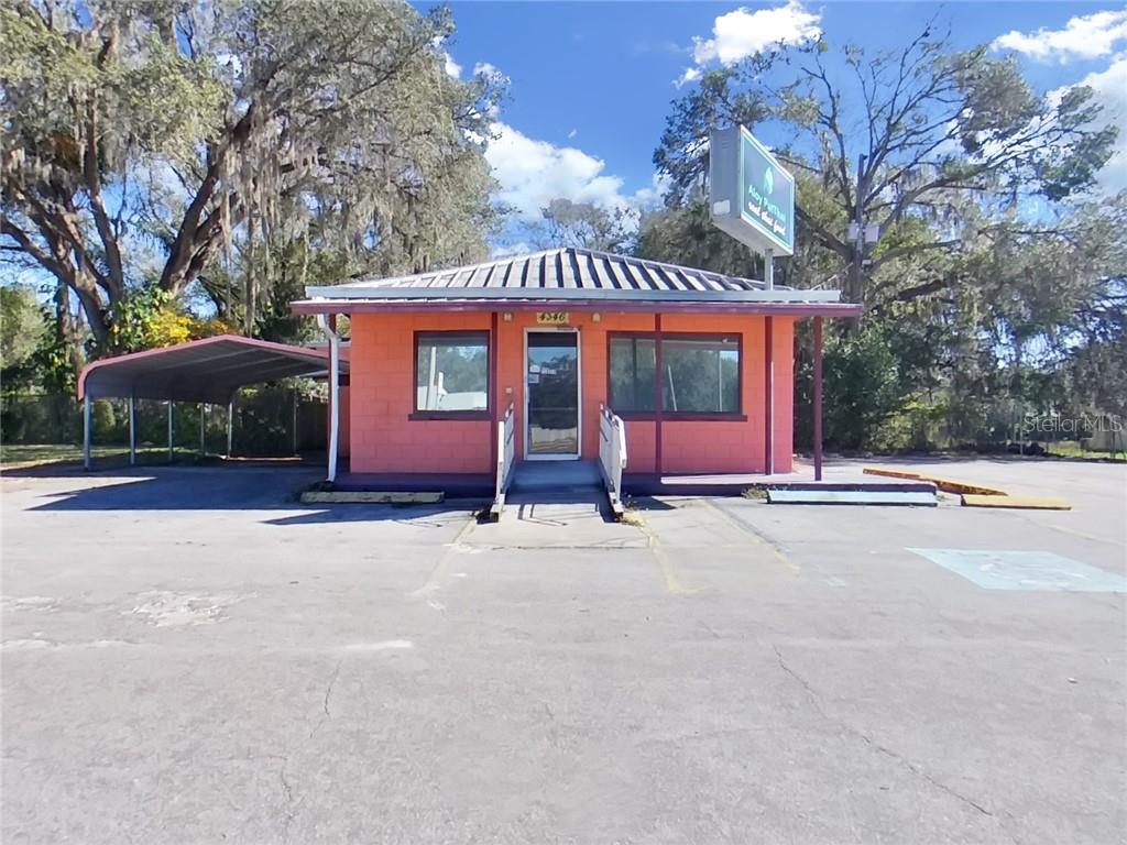 ZEPHYR ACRES - фото