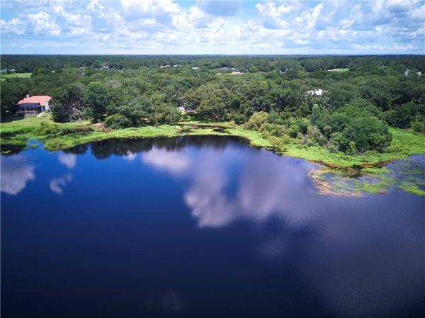WATERFORD ON LAKE BERNADETTE