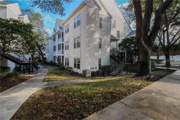 BENTLEY AT COBBS LANDING CONDO THE