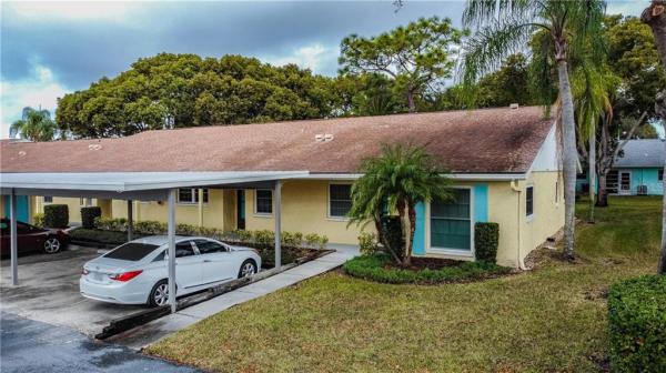 WOODLAND VILLAS CONDO 1