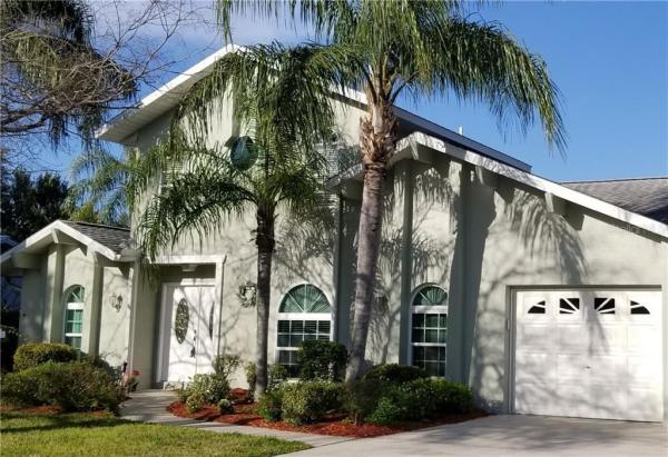 GOLDEN GATEWAY HOMES