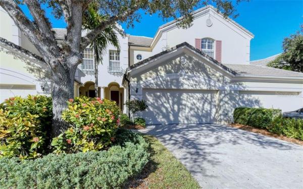 BOTANICA / BOUCHARD GARDENS