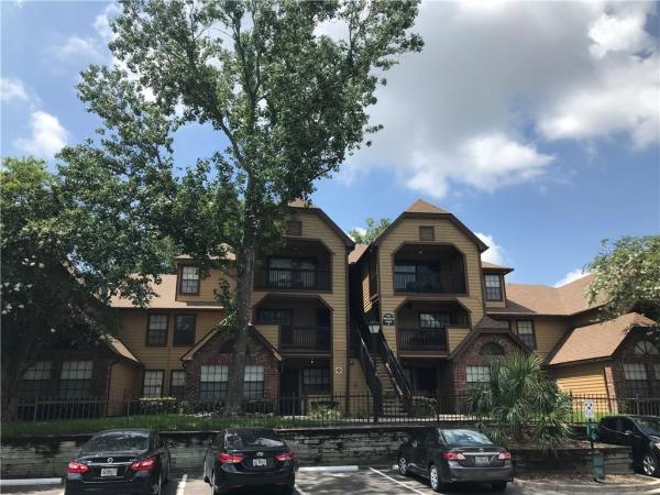 LAKEWOOD PARK A CONDO